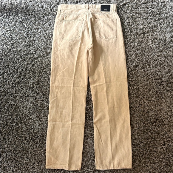 Hugo Boss Light Relaxed Jeans - Picture 2 of 6